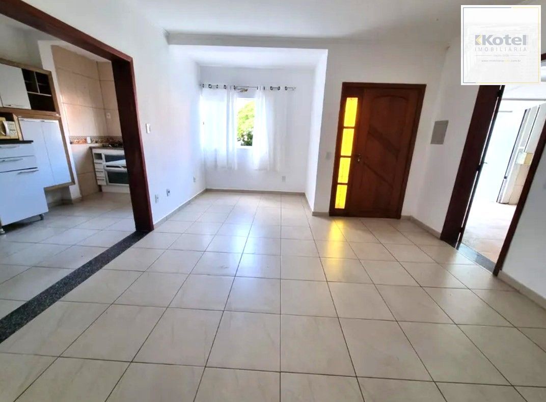 Casa sobrado no bairro Cristal de 3 domitórios e 3 vagas — foto 4