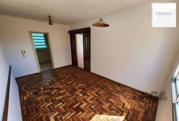 Apartamento no Passo D'areia de 2 dormitórios e vaga desocupado — foto 3