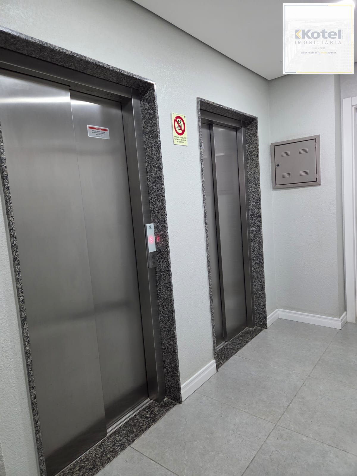 APTO COM 2 DORMITORIOS E BOX, BAIRRO PETROPOLIS — foto 5