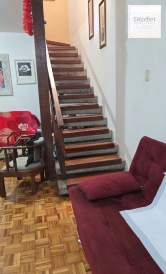 Casa sobrado no Passo D'areia de 3 dormitórios e vaga