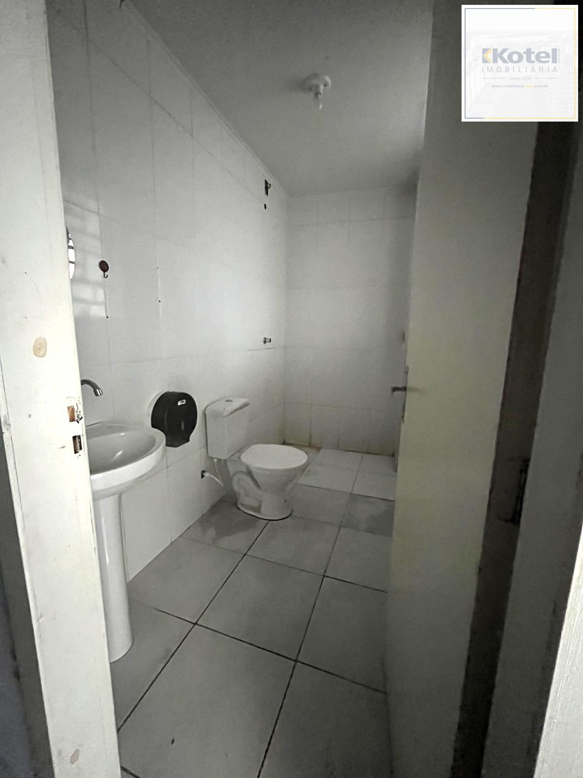 Apartamento no Centro com 122m² DESOCUPADO