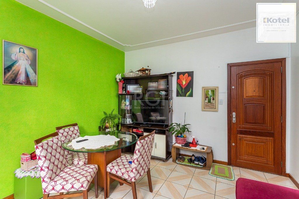 Apartamento de 2 dormitórios no Menino Deus
