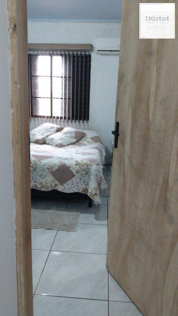 Casa para Venda no Centro de Viamão de 3 dormitórios e vaga