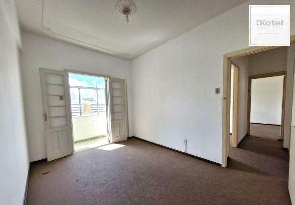 Apartamento no Centro de 3 dormitórios DESOCUPADO