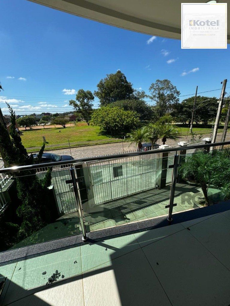Casa de altíssimo padrão na zona norte de Porto Alegre.