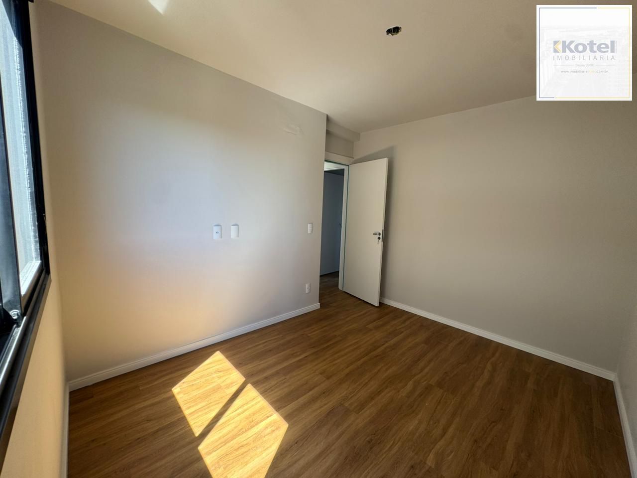 Apartamento de 2 dormitórios e vaga semi mobiliado em Canoas