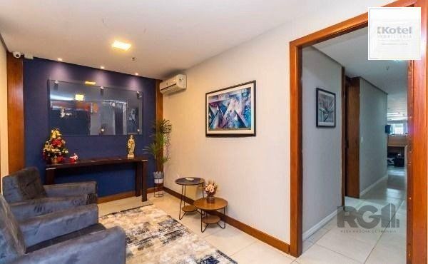 Conjunto comercial cobertura duplex no Centro