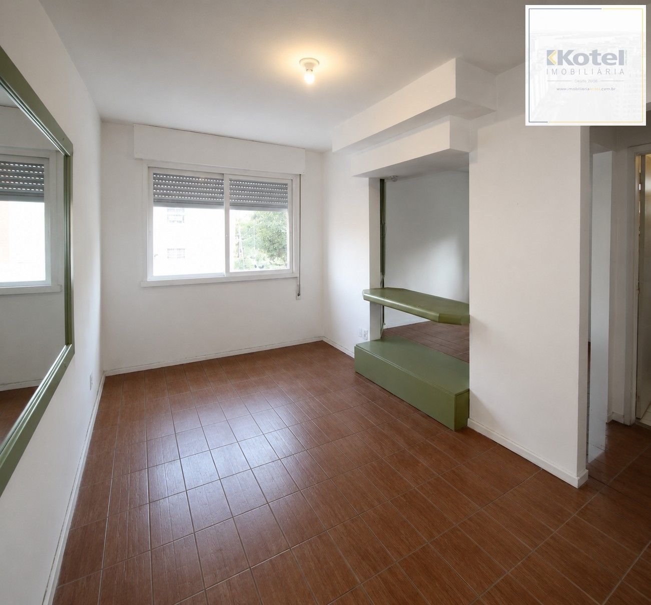 Apartamento no Petrópolis de 1 dormitório DESOCUPADO