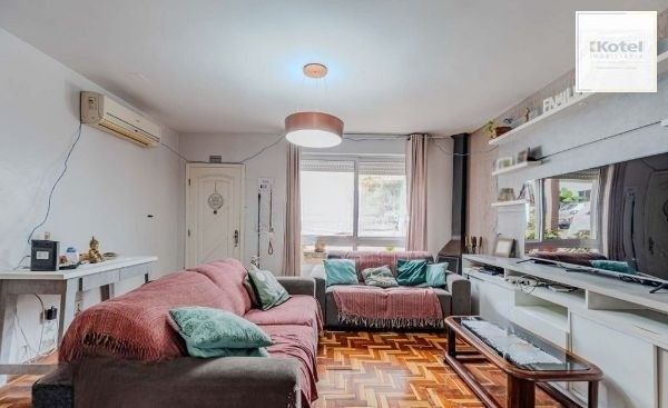 Casa em condomínio no bairro Santo Antônio de 4 dormitórios e 2 vagas — foto 2