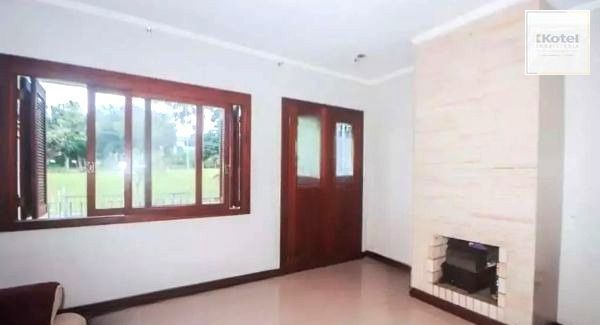 Casa sobrado no bairro Vila Ipiranga de 4 dormitórios e 2 vagas