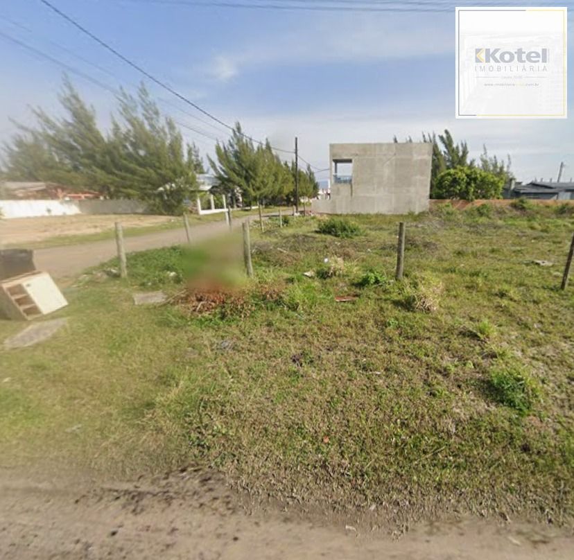 Terreno com 300m² em Capão da Canoa - Capão Novo