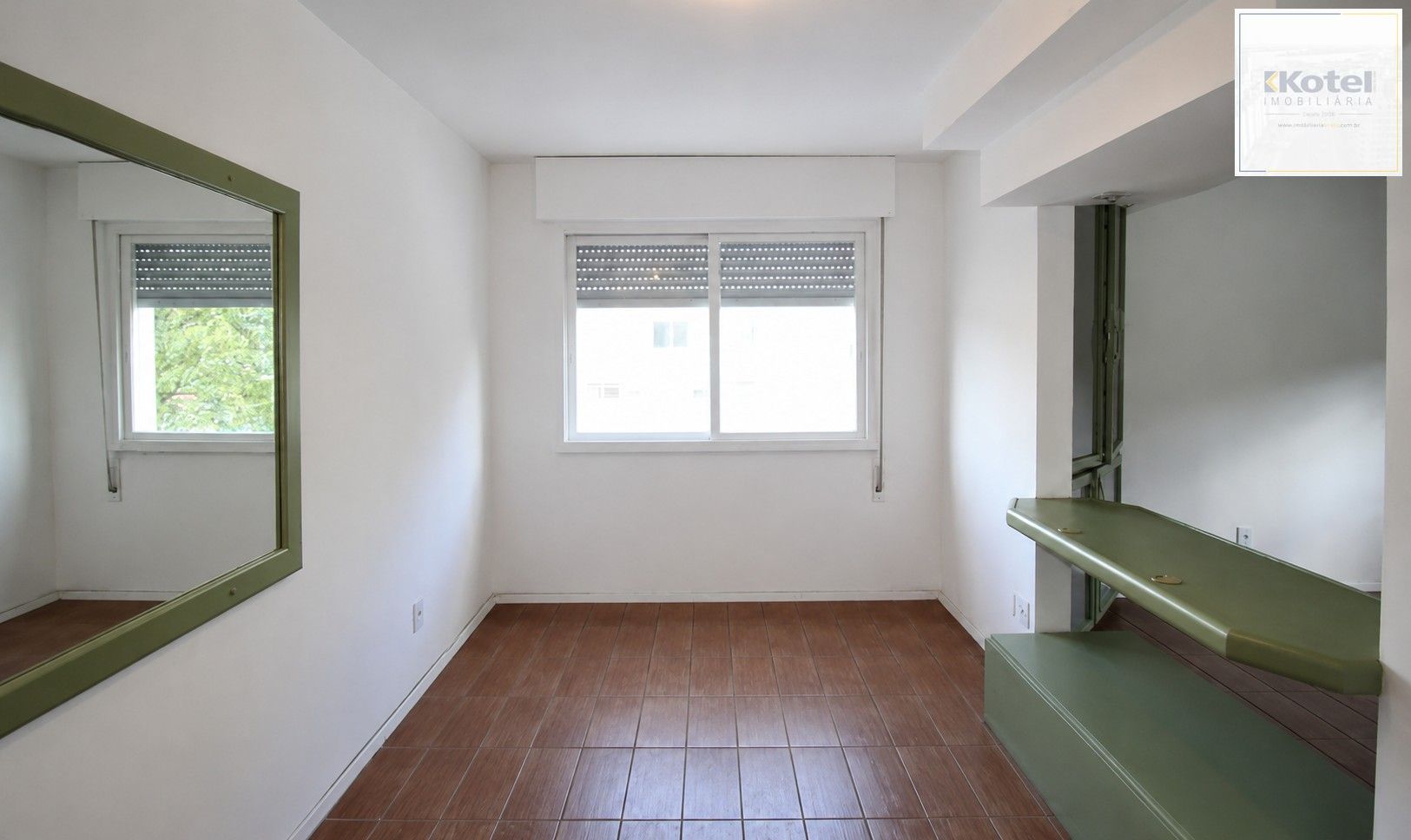 Apartamento no Petrópolis de 1 dormitório DESOCUPADO