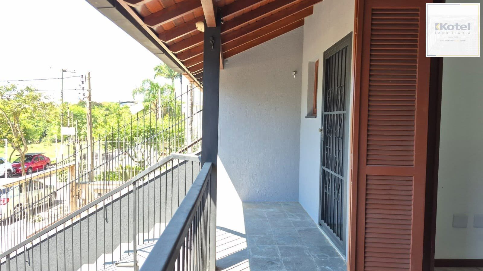 Apresentamos esta excelente casa no bairro Jardim Itu, em Porto Alegre, com 175m² privativos, perfeita para quem busca amplitude, conforto e qualidade de vida em uma região tranquila e valorizada.