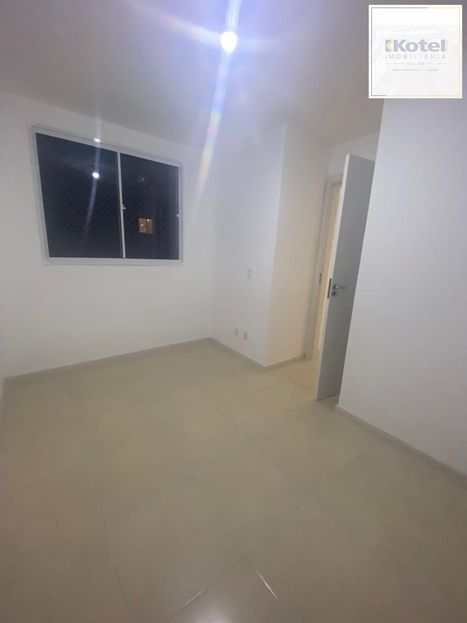 Apartamento no bairro Tristeza de 2 dormitórios e vaga DESOCUPADO