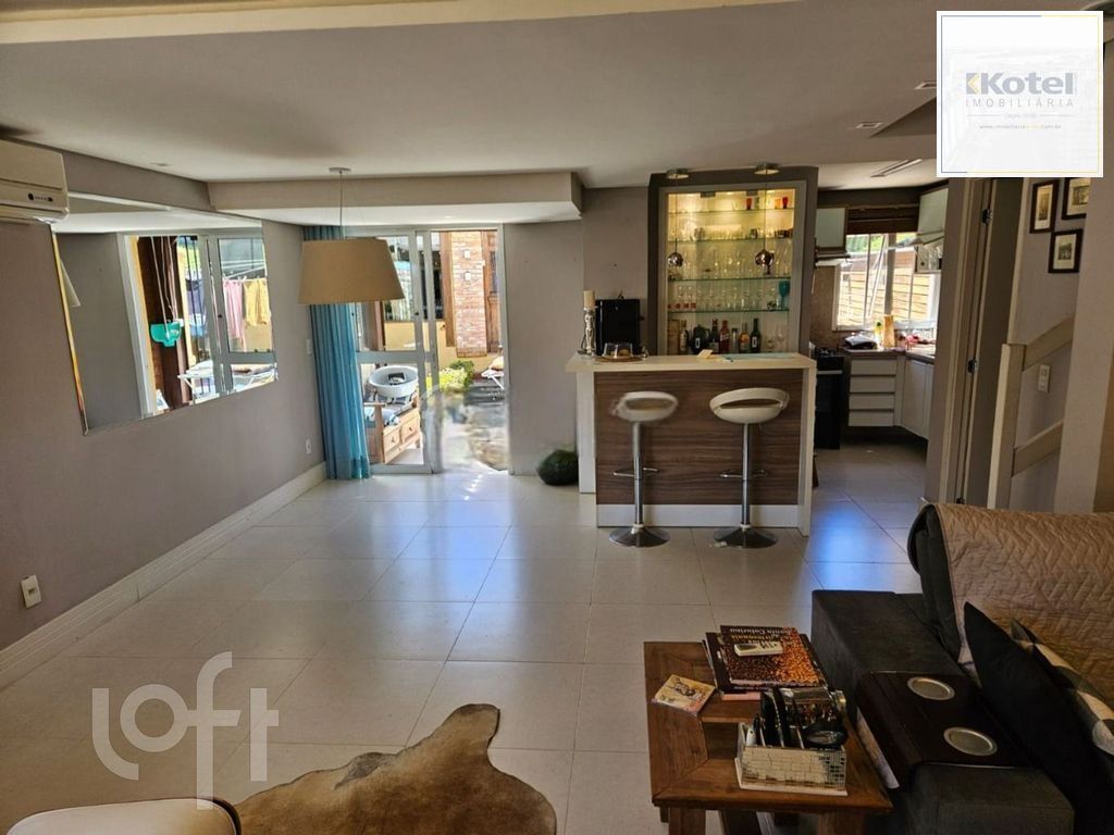 Casa de Condomínio 3 quartos à venda, 322m², Mário Quintana - Porto Alegre