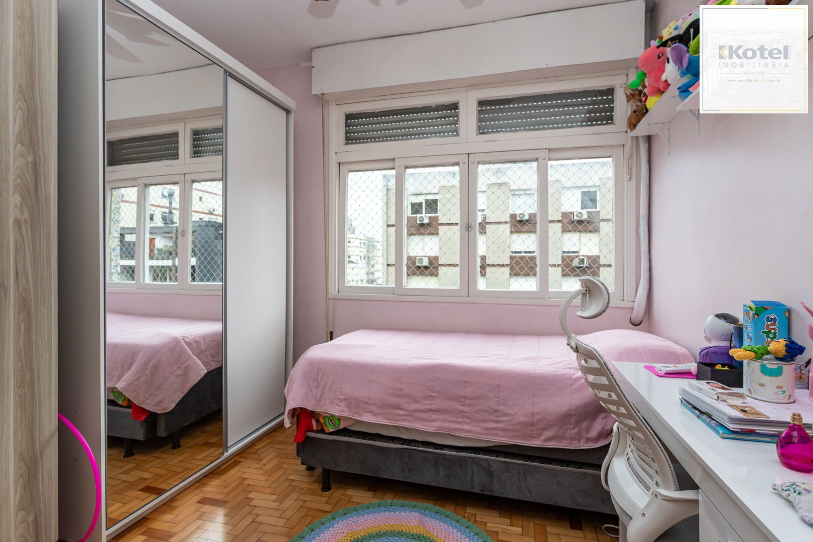 Apartamento amplo,em localização privilegiada