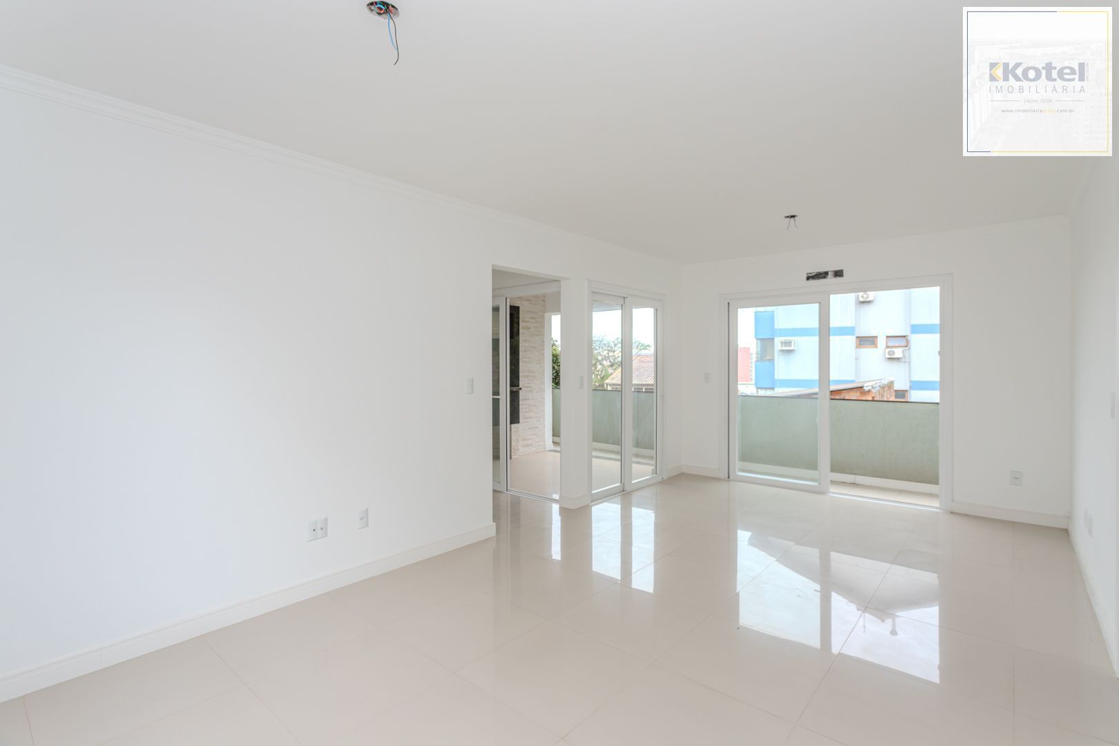 Apartamento no Menino Deus de 3 dormitórios e 2 vagas DESOCUPADO — foto 3