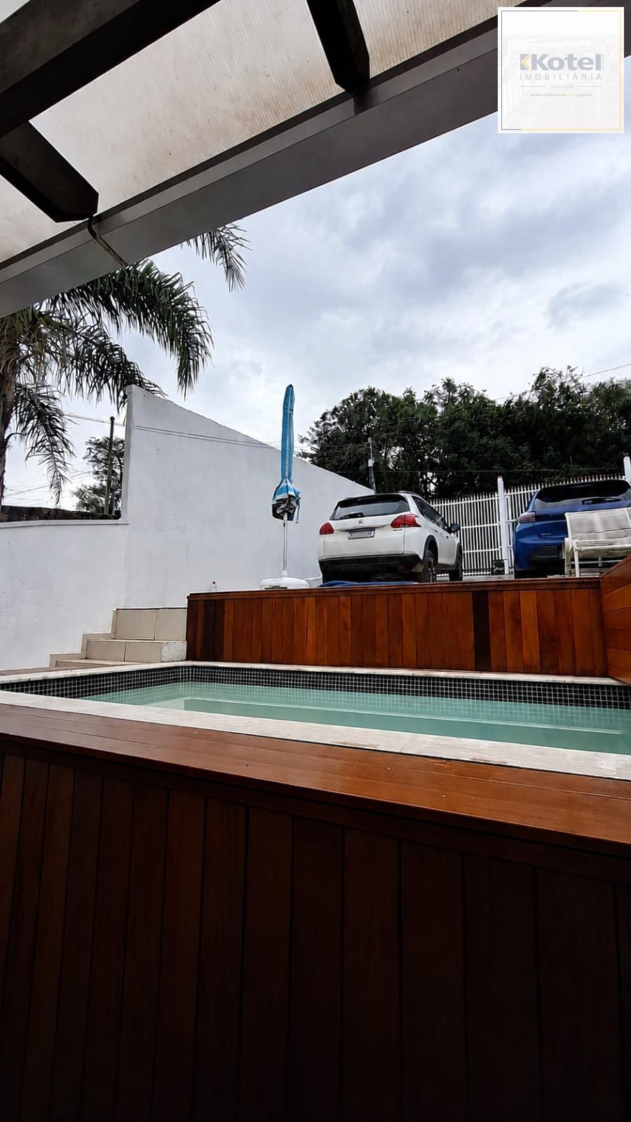 Casa no bairro Tarumã em Viamão com pátio e piscina — foto 2
