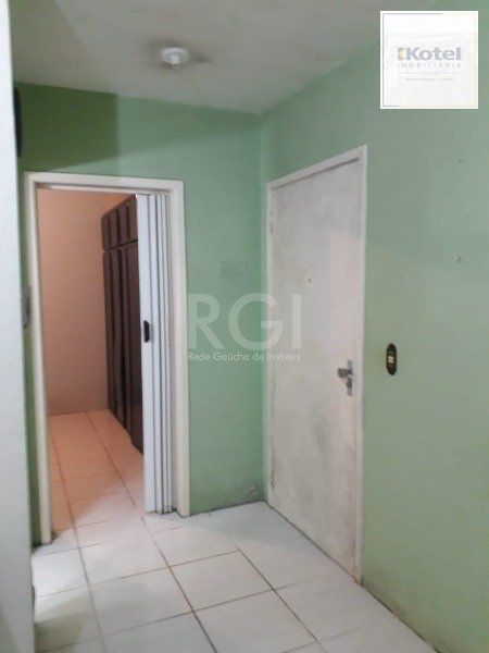 Apartamento térreo no Menino Deus de 1 dormitório com pátio DESOCUPADO — foto 5