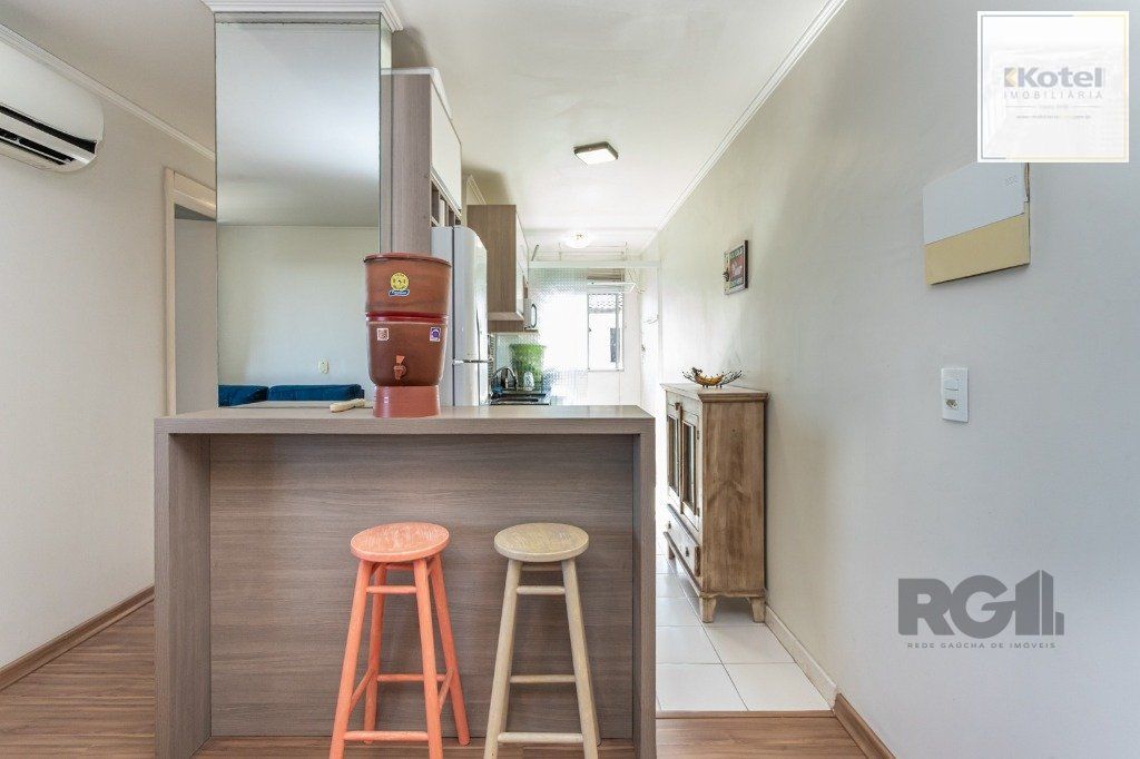 Apartamento no Sarandi de 2 dormitórios vaga e infra MOBILIADO E DESOCUPADO — foto 5