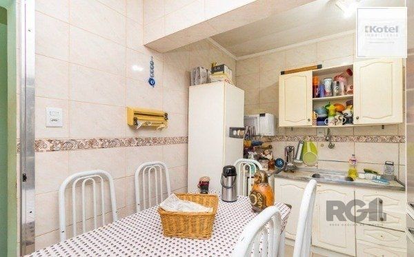 Apartamento no Passo D'areia de 3 dormitórios e vaga rotativa