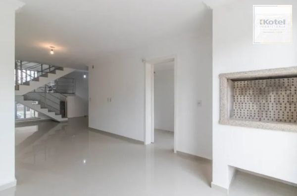 Casa sobrado para Venda de 3 dormitórios e 4 vagas no  Jardim Sabará — foto 4