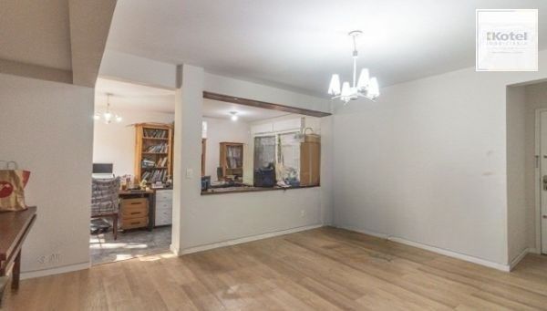 Apartamento no bairro Petrópolis de 2 dormitórios e vaga — foto 3