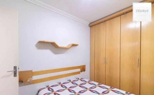 Apartamento no Centro de 1 dormitório semi mobiliado