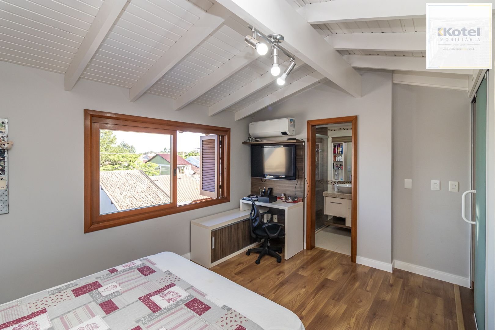 Casa com 3 Quartos à venda, 141m² - Hípica — foto 2