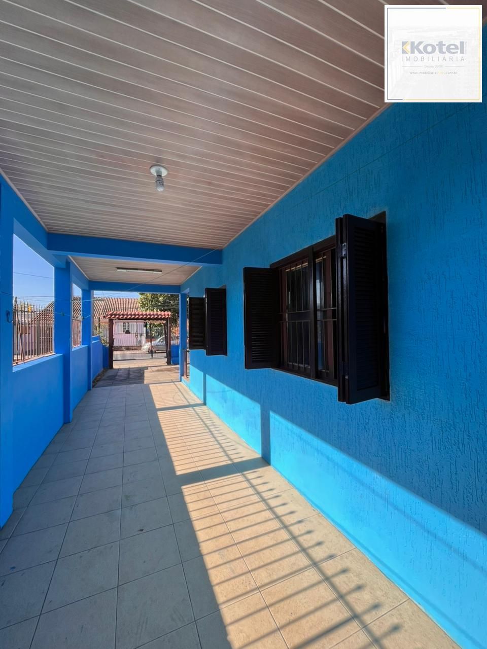Casa no Sarandi de 4 dormitórios e 4 vagas