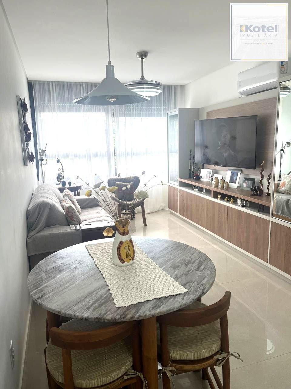 Apartamento no bairro Cristal de 2 dormitórios e vaga MOBILIADO — foto 2
