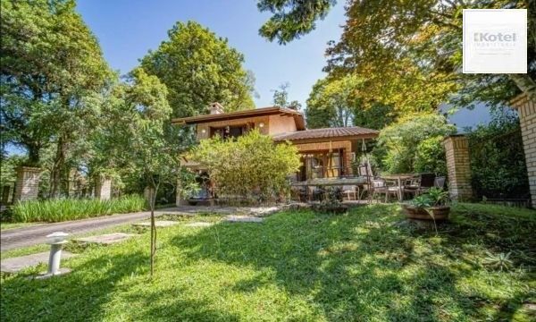 Casa em Gramado de 4 dormitórios e  4 vagas — foto 2