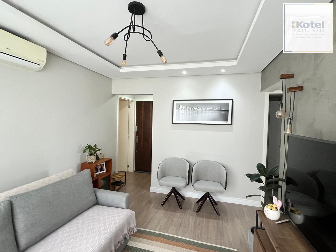 Apartamento 2 dorm. + Dependência no Menino Deus — foto 4
