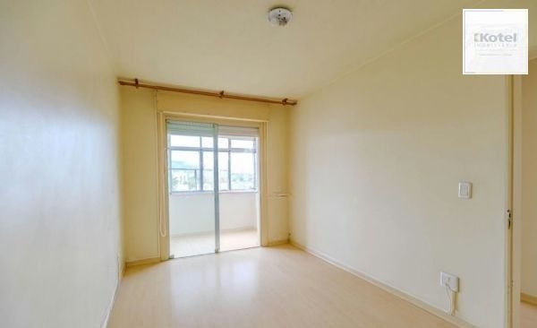 Apartamento na Medianeira de 2 dormitórios e vaga DESOCUPADO — foto 5