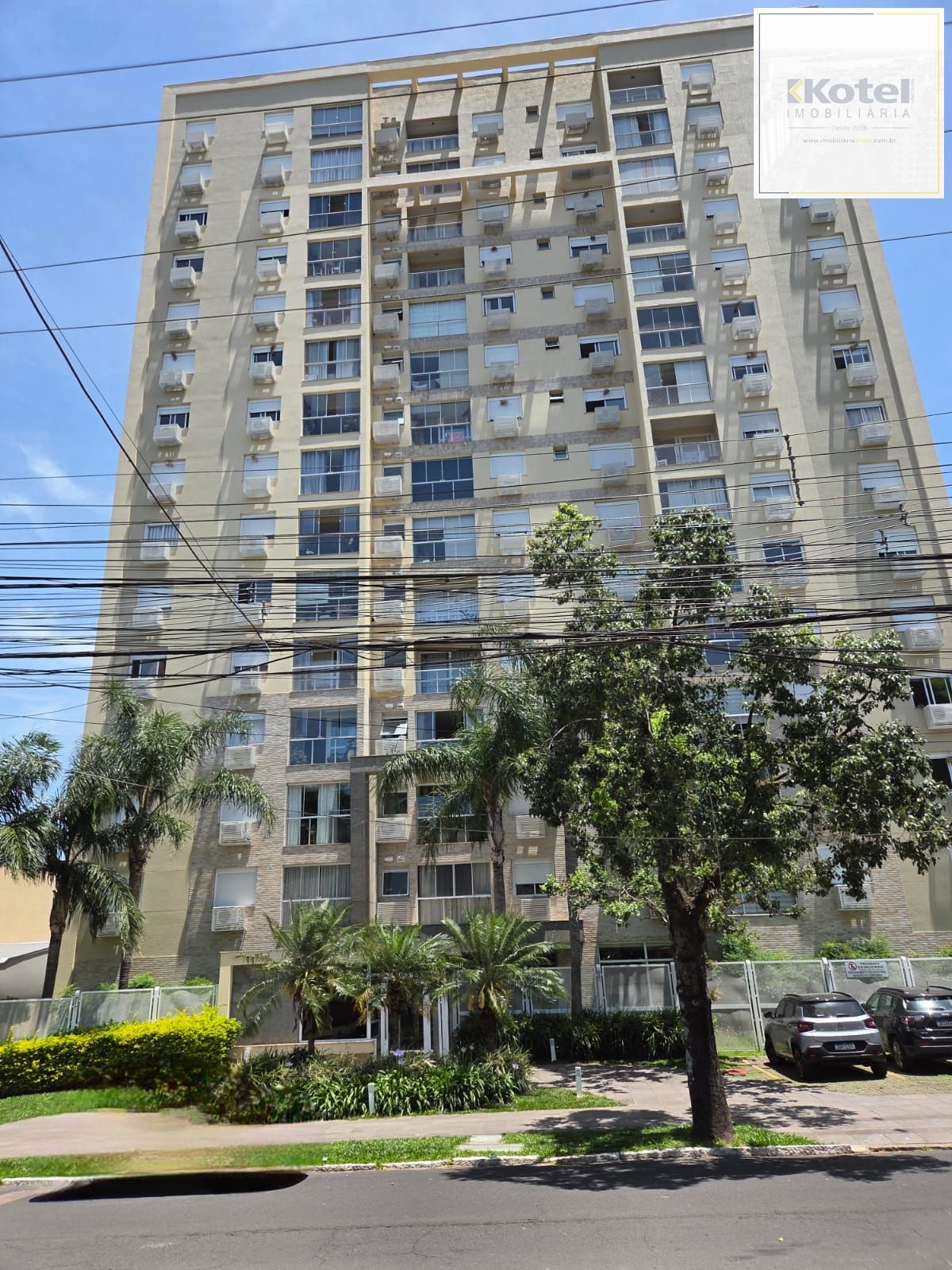 APARTAMENTO COM 3 DORM,SUITE, BOX DUPLO,  BAIRRO PETROPOLIS