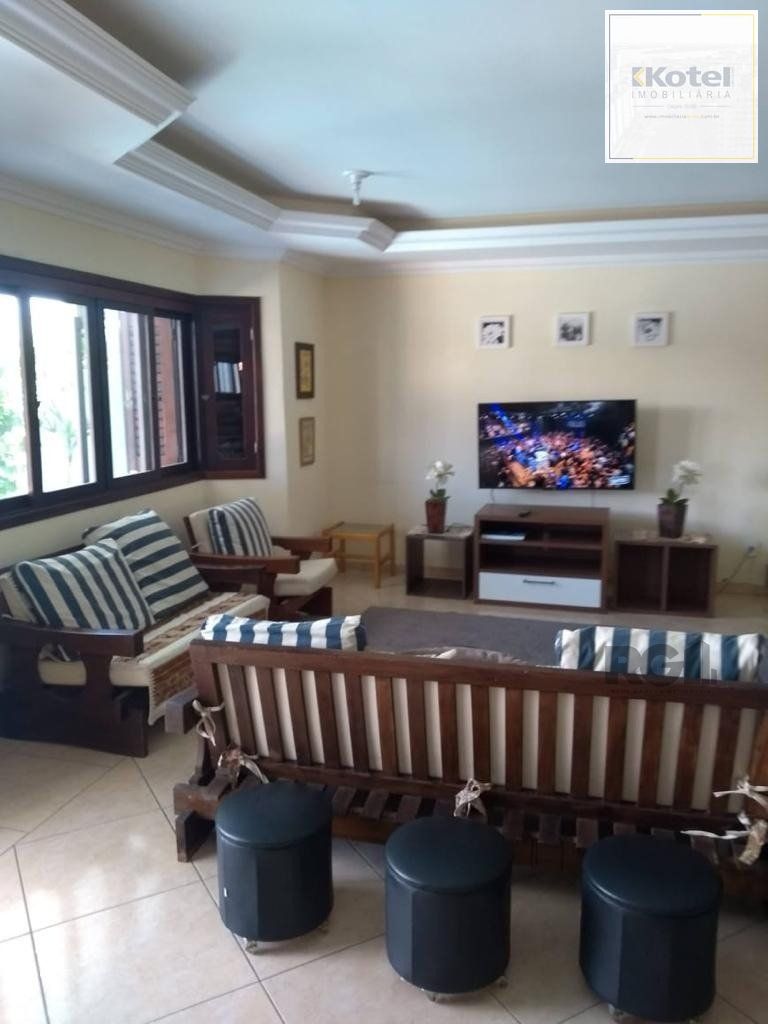 Casa 3 dormitórios + piscina + 4Vagas garagem + 2 quadras mar — foto 3