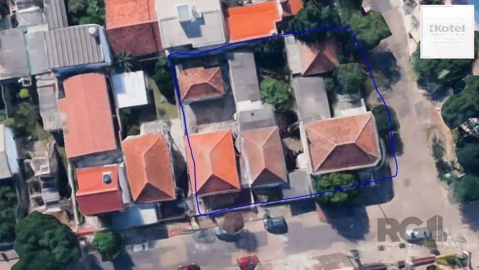 Terreno com 3 casas, no bairro Cristo Redentor, em Porto Alegre, RS. — foto 4