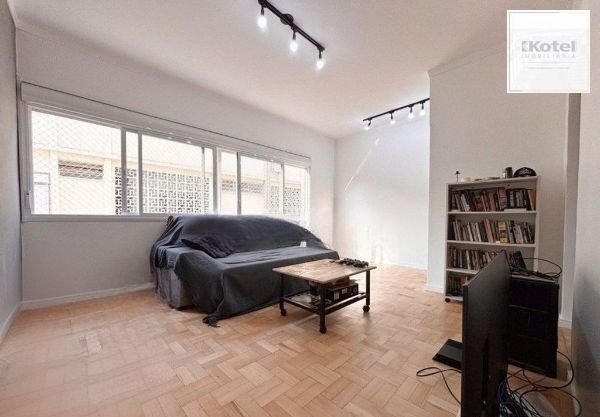 Apartamento de 2 dormitórios no bairro Petrópolis — foto 2