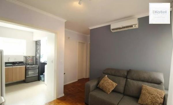 Apartamento no Petrópolis de 2 dormitórios REFORMADO — foto 4