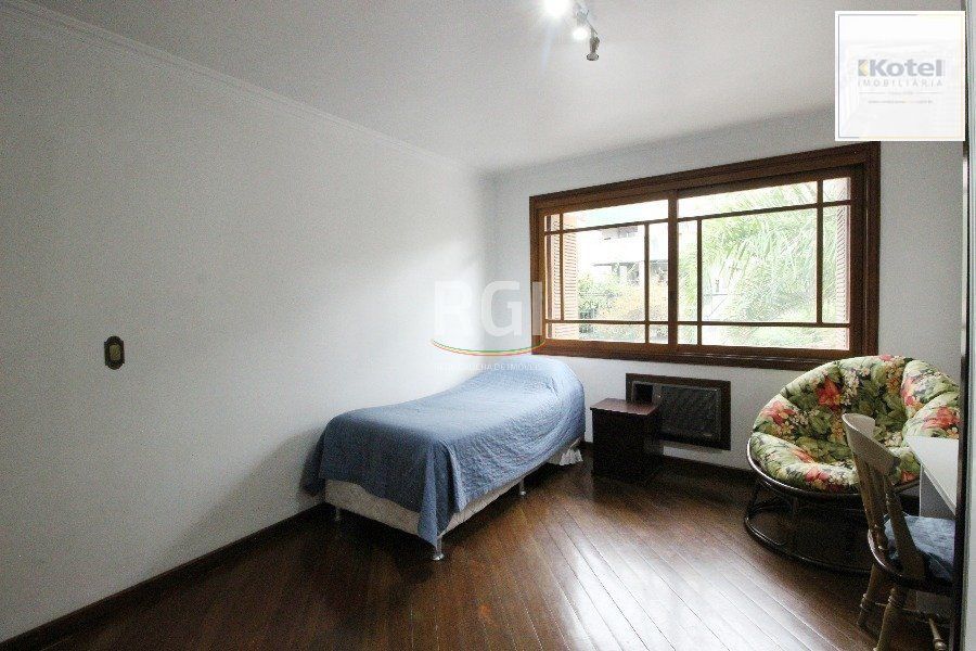 Casa para Venda - 280m², 3 dormitórios, 2 vagas - Petrópolis — foto 4