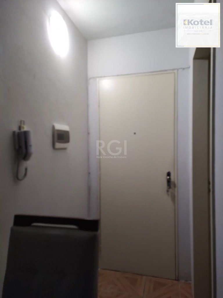 Apartamento 01 dormitório, térreo, no bairro Jardim Carvalho, em Porto Alegre, RS. — foto 2