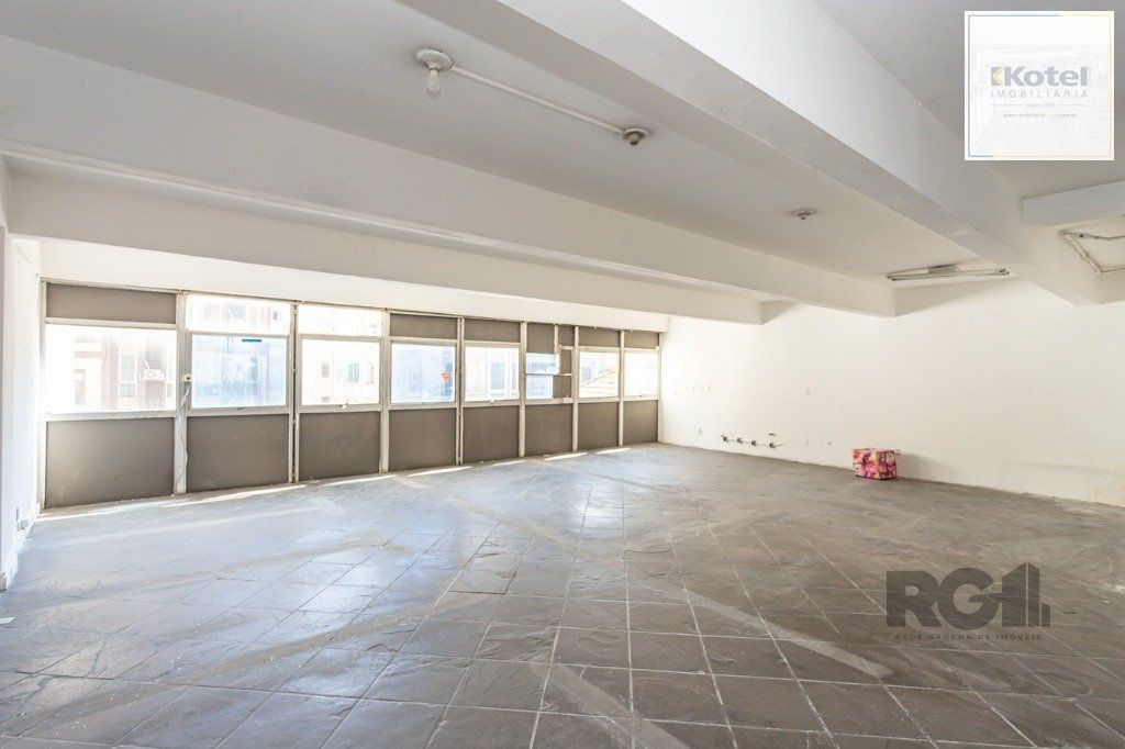 Sala Comercial à venda, 255m², Centro Histórico - Porto Alegre