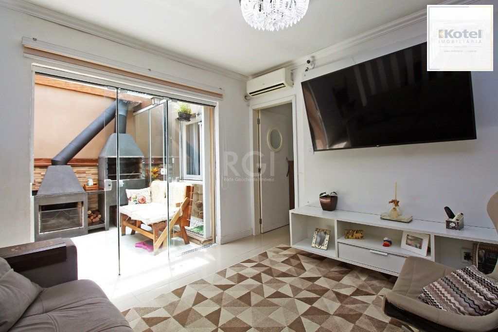 Apartamento de 3 dormitórios e vaga no bairro Petrópolis