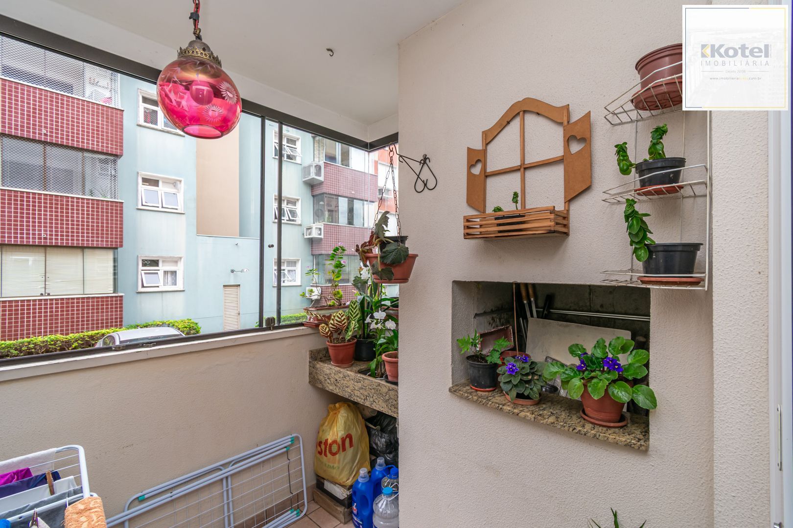 Apartamento de 2 dormitórios, vaga e infra