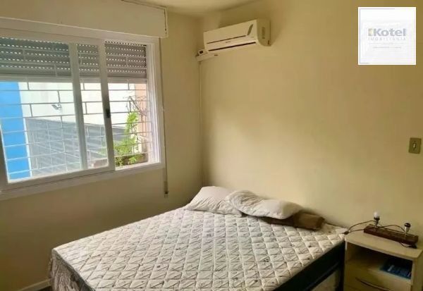 Apartamento no Petrópolis de 2 dormitórios e 2 vagas DESOCUPADO — foto 5