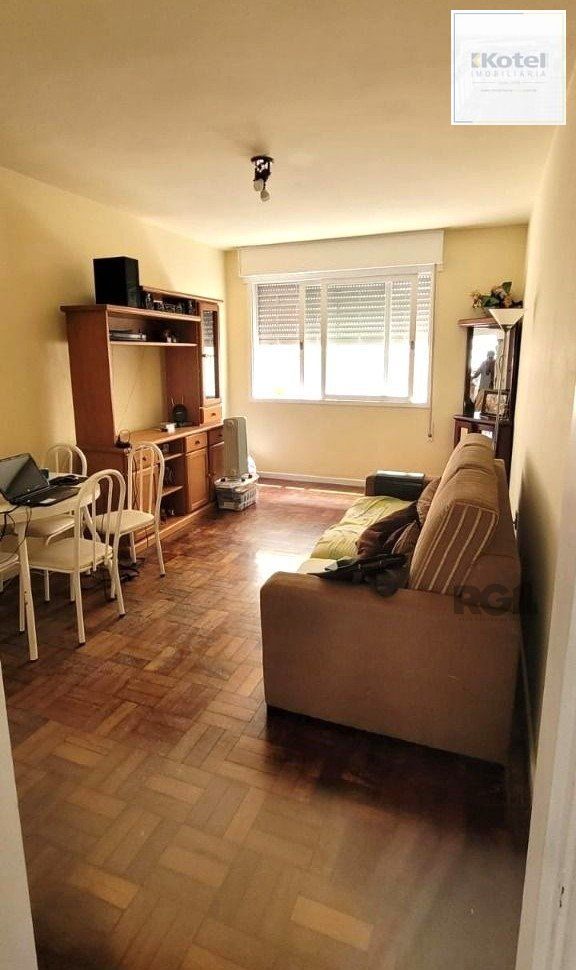 Apartamento no Petrópolis de 2 dormitórios e 2 vagas DESOCUPADO — foto 2
