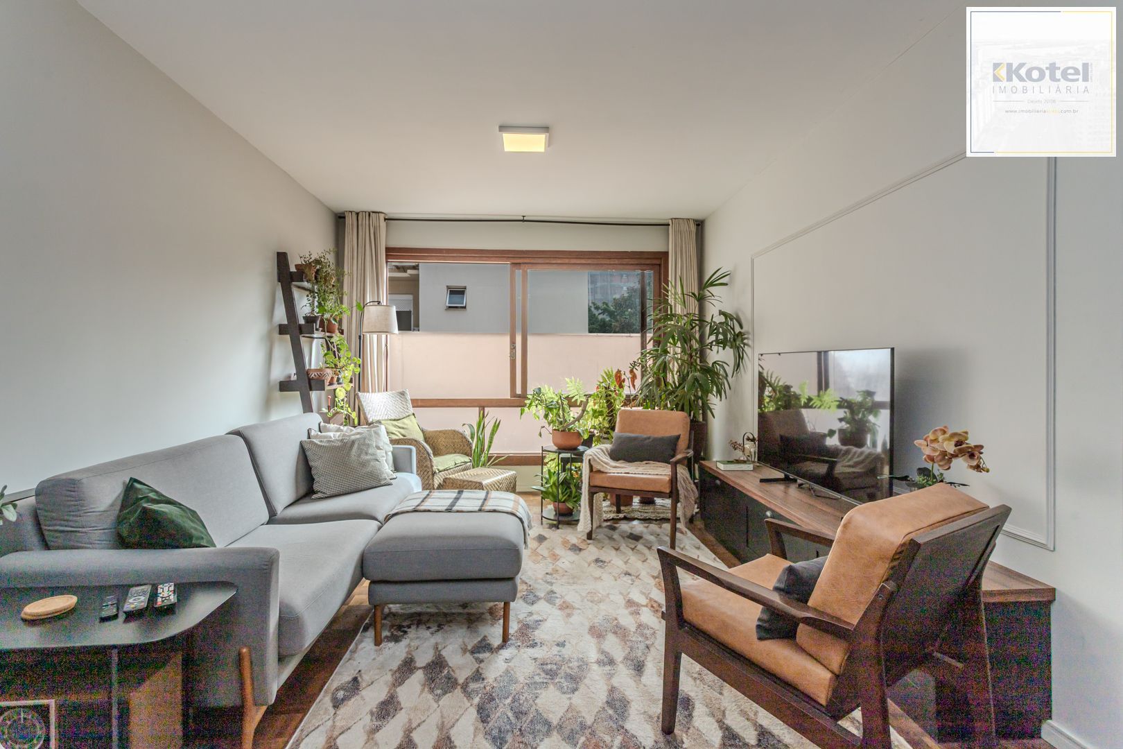 Apartamento de 3 dormitórios e vaga no bairro Petrópolis — foto 5