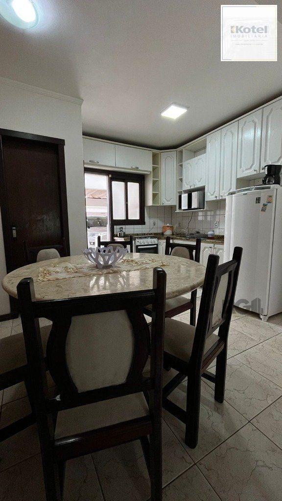 Casa em Condomínio, com 3 dormitórios e vaga, na Zona Nova, em Capão da Canoa RS.