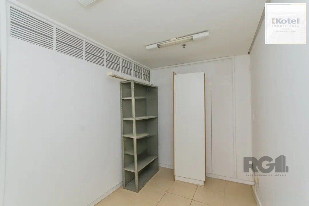 Sala Comercial à venda, 80m², Centro Histórico - Porto Alegre