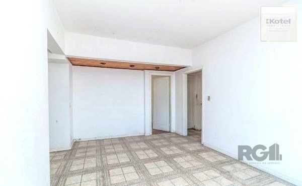 Apartamento no Centro de 3 dormitórios DESOCUPADO